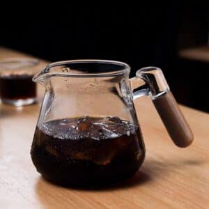 Server with wooden handle (02)